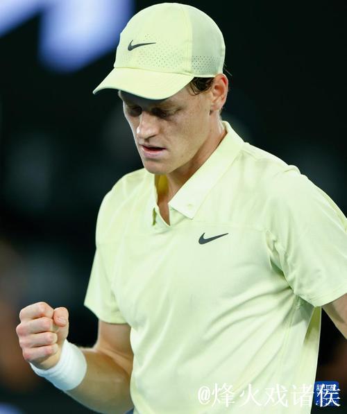澳网辛纳卫冕男单冠军 兹维列夫大满贯收获三亚