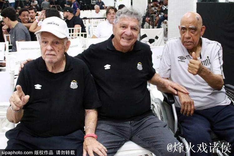 喜讯！上海海港做出冬窗最明智一个决定，给球迷吃下一颗定心丸